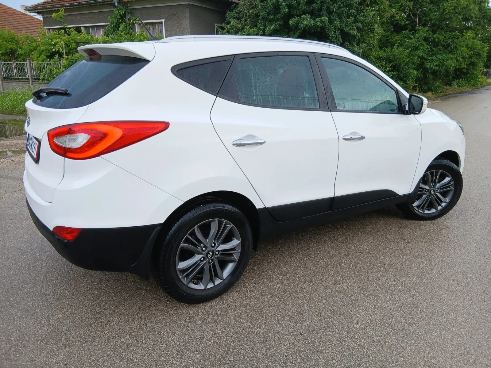 Hyundai IX35 1.7 CRDI facelift, снимка 6 - Автомобили и джипове - 55015184
