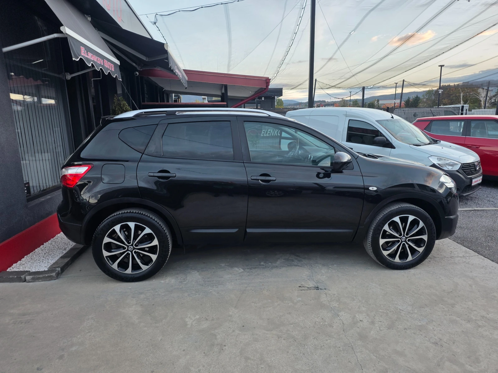 Nissan Qashqai 2.0i-141�.� EURO5-4�4-���������-��������-��������� | Mobile.bg � ����������� 5