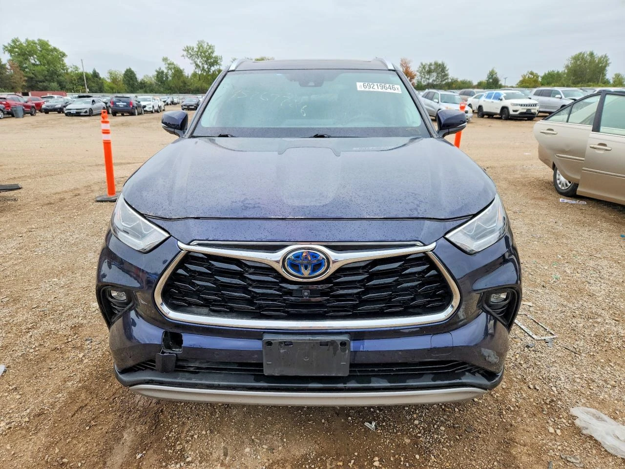 Toyota Highlander 2.5l Hybrid Platinum, снимка 5 - Автомобили и джипове - 56664211