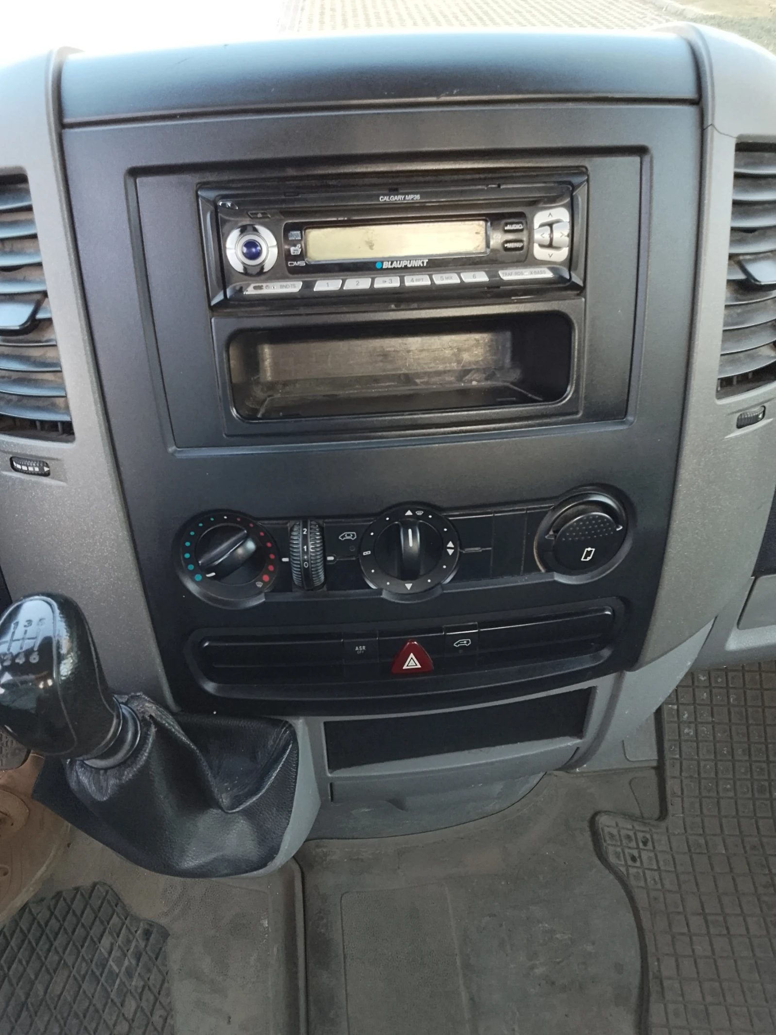 VW Crafter  2.5TDI, 163..- 3.5.  | Mobile.bg   14