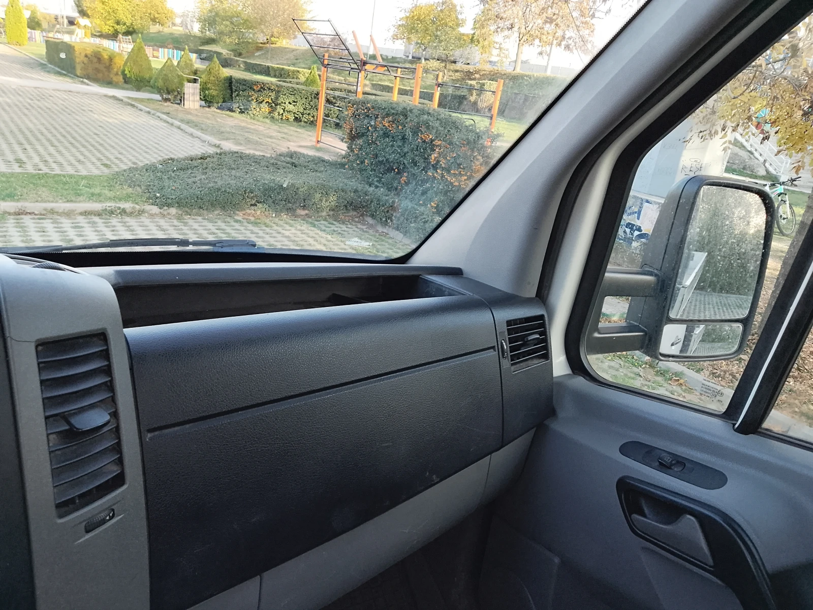 VW Crafter  2.5TDI, 163..- 3.5.  | Mobile.bg   15