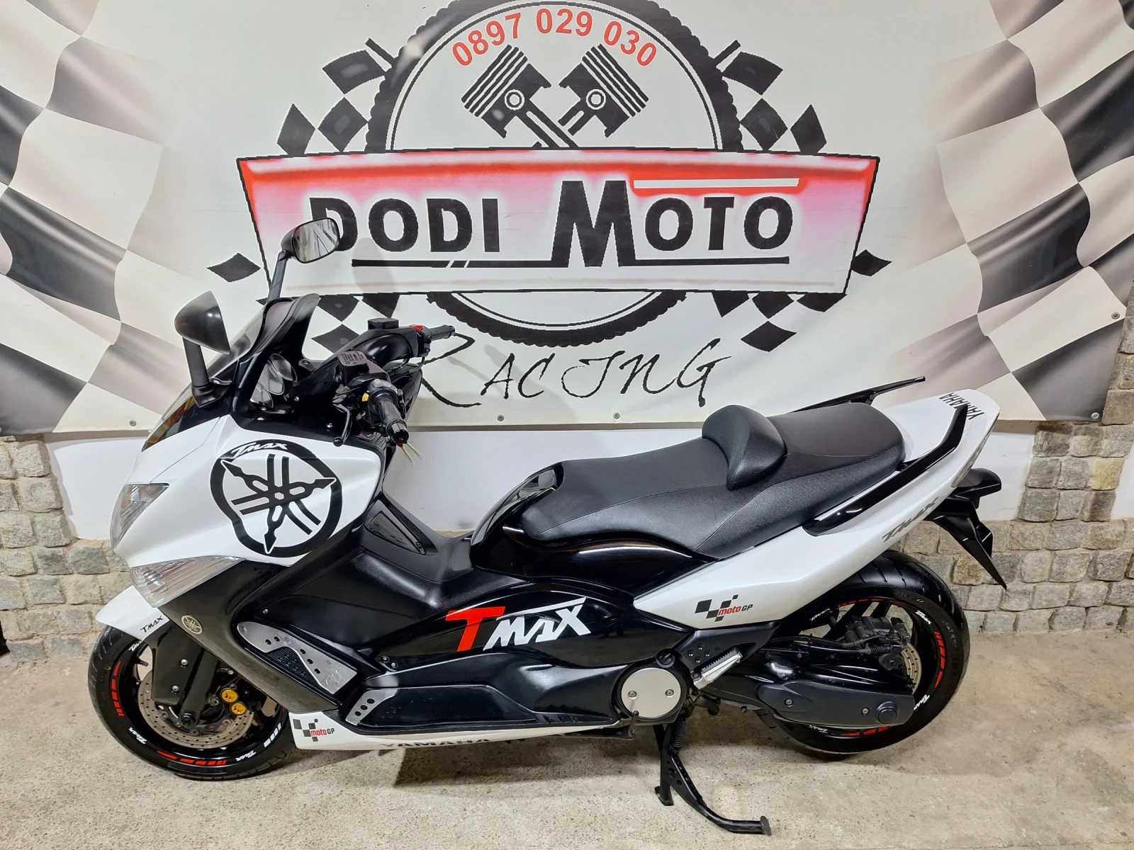 Yamaha T-max 500i / White Max* * *  - изображение 4