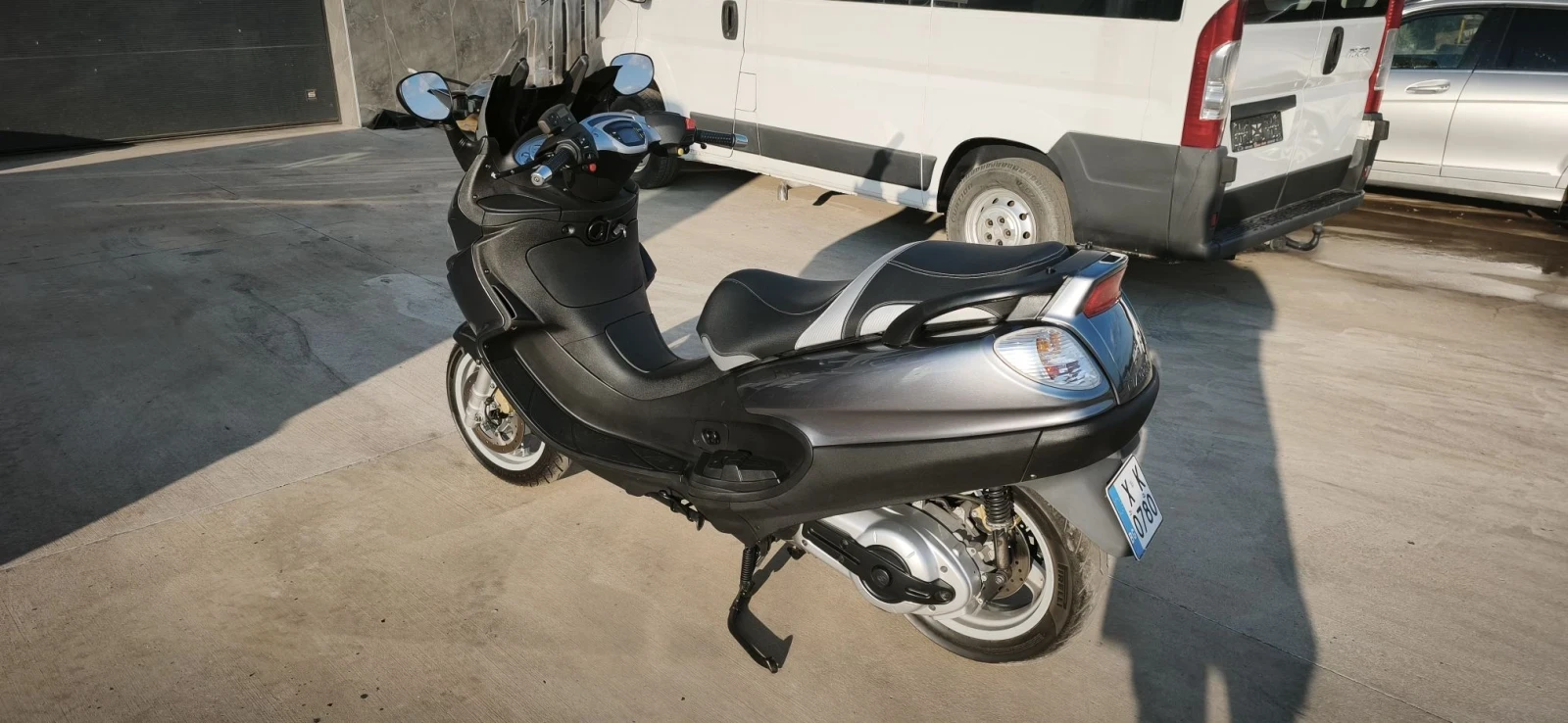 Piaggio X9 Като нов, снимка 4 - Мотоциклети и мототехника - 55702887