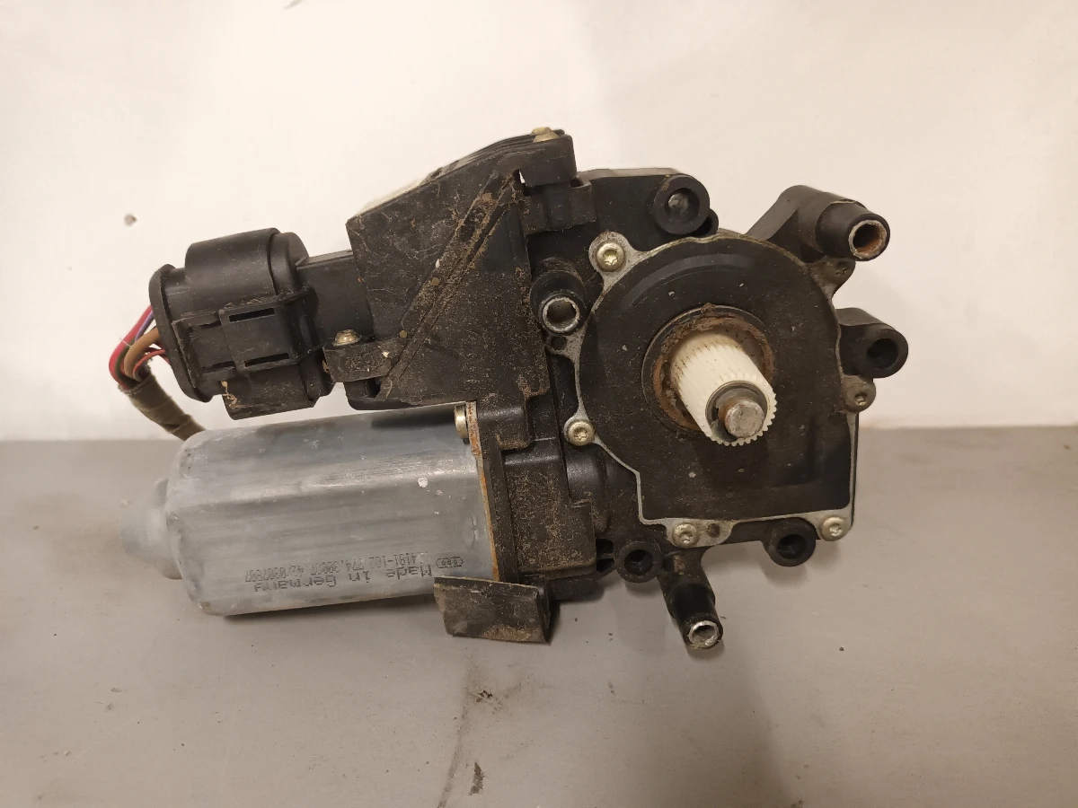 �� ������� ������ ���� �������������� ���� �6 2.5 ��� � | Mobile.bg � ����������� 1