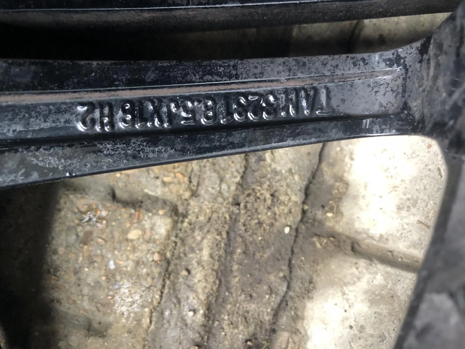    255/40R18  Mercedes-Benz E 220 | Mobile.bg   16