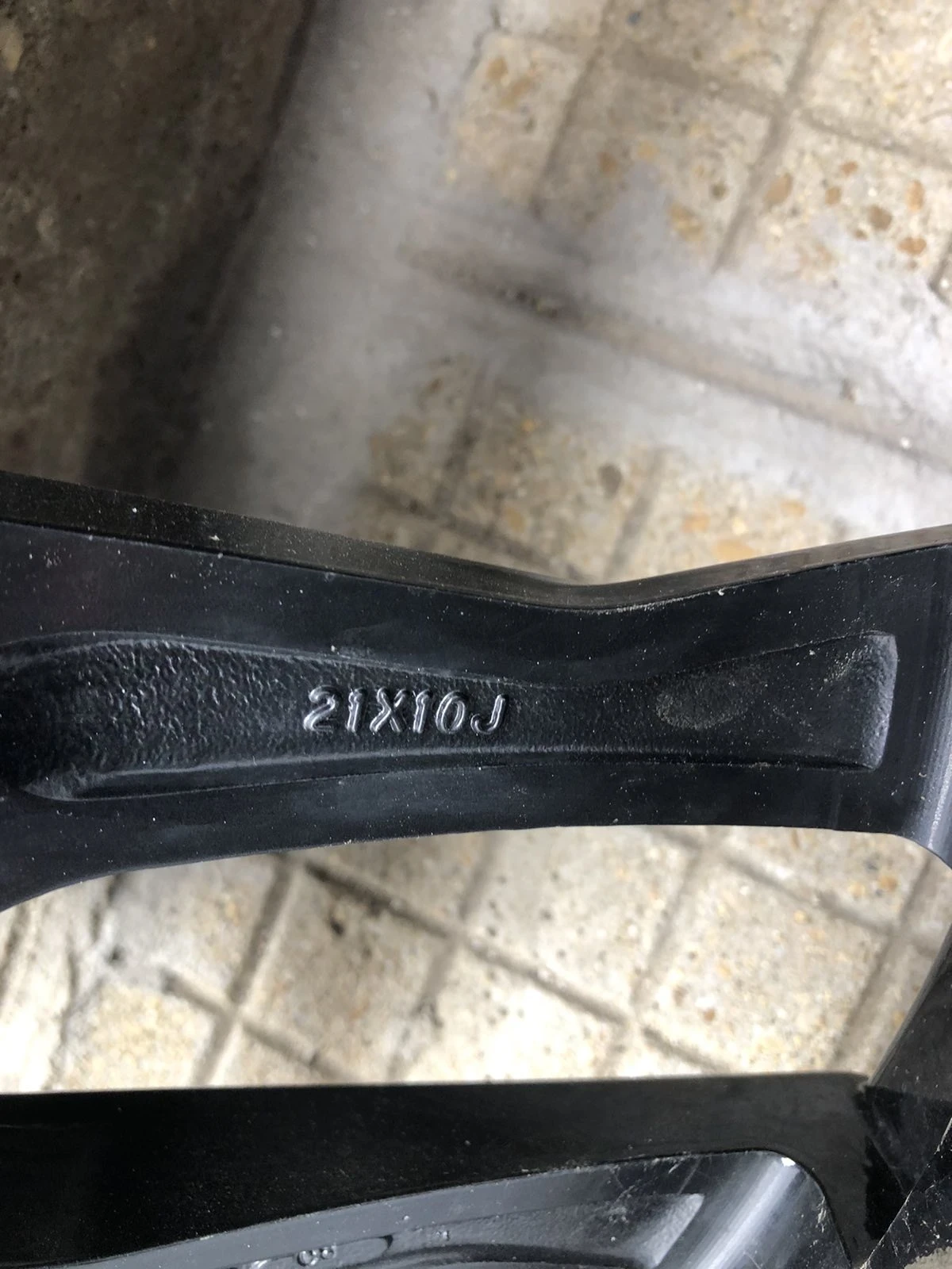    255/40R18  Mercedes-Benz E 220 | Mobile.bg   12