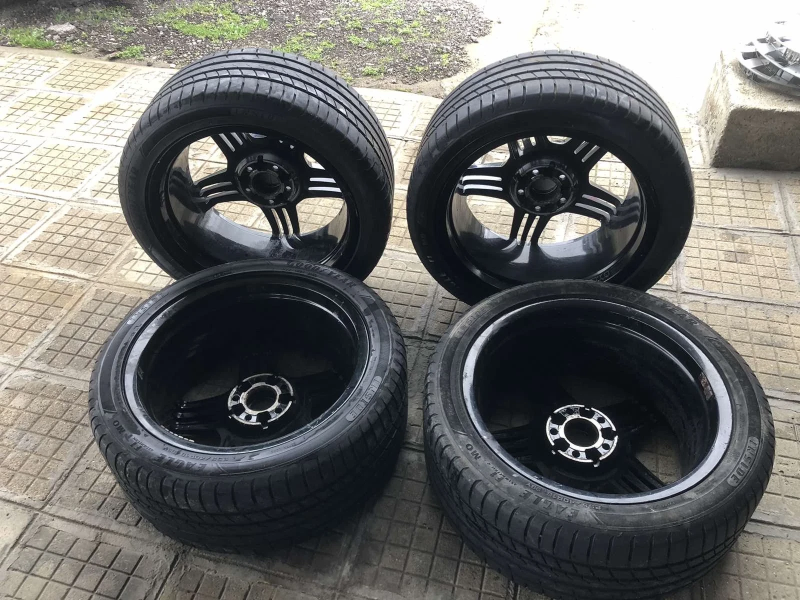    255/40R18  Mercedes-Benz E 220 | Mobile.bg   1