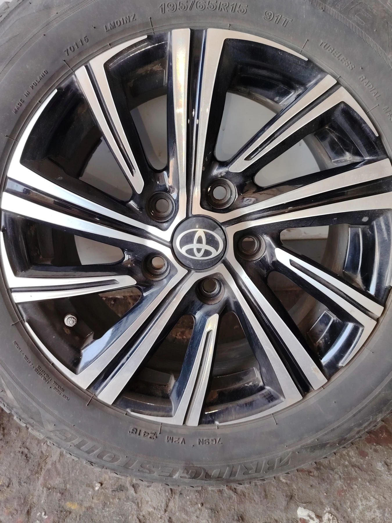 ���� � ������ 195/65R15 �� Toyota Corolla | Mobile.bg � ����������� 2
