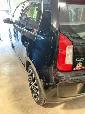 VW Up EcoUp! CNG, снимка 13