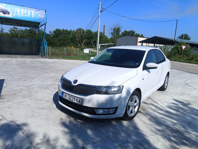 Skoda Rapid Шкода Рапид 1.6 105 във отлично състояние , снимка 2 - Автомобили и джипове - 46349379