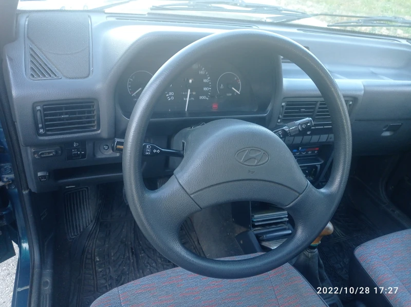 Hyundai Pony 1.5, снимка 13 - Автомобили и джипове - 47394625