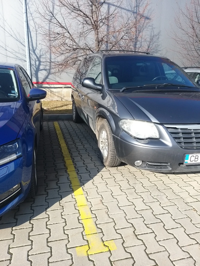 Chrysler Voyager, снимка 3 - Автомобили и джипове - 48690979