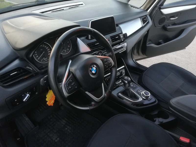 BMW 2 Gran Tourer 216d, снимка 11 - Автомобили и джипове - 49359367