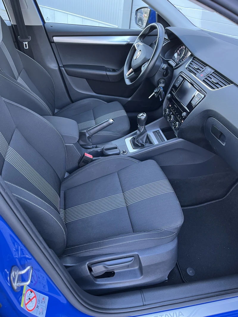 Skoda Octavia 1.6 TDI TUV-Германия Зимни и Летни гуми, снимка 7 - Автомобили и джипове - 52561698