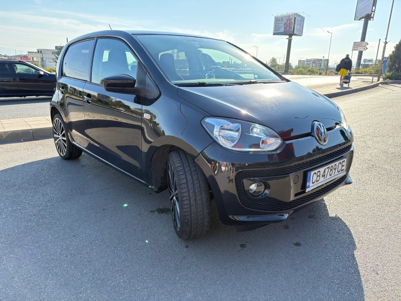 VW Up EcoUp! CNG, снимка 2 - Автомобили и джипове - 52673543