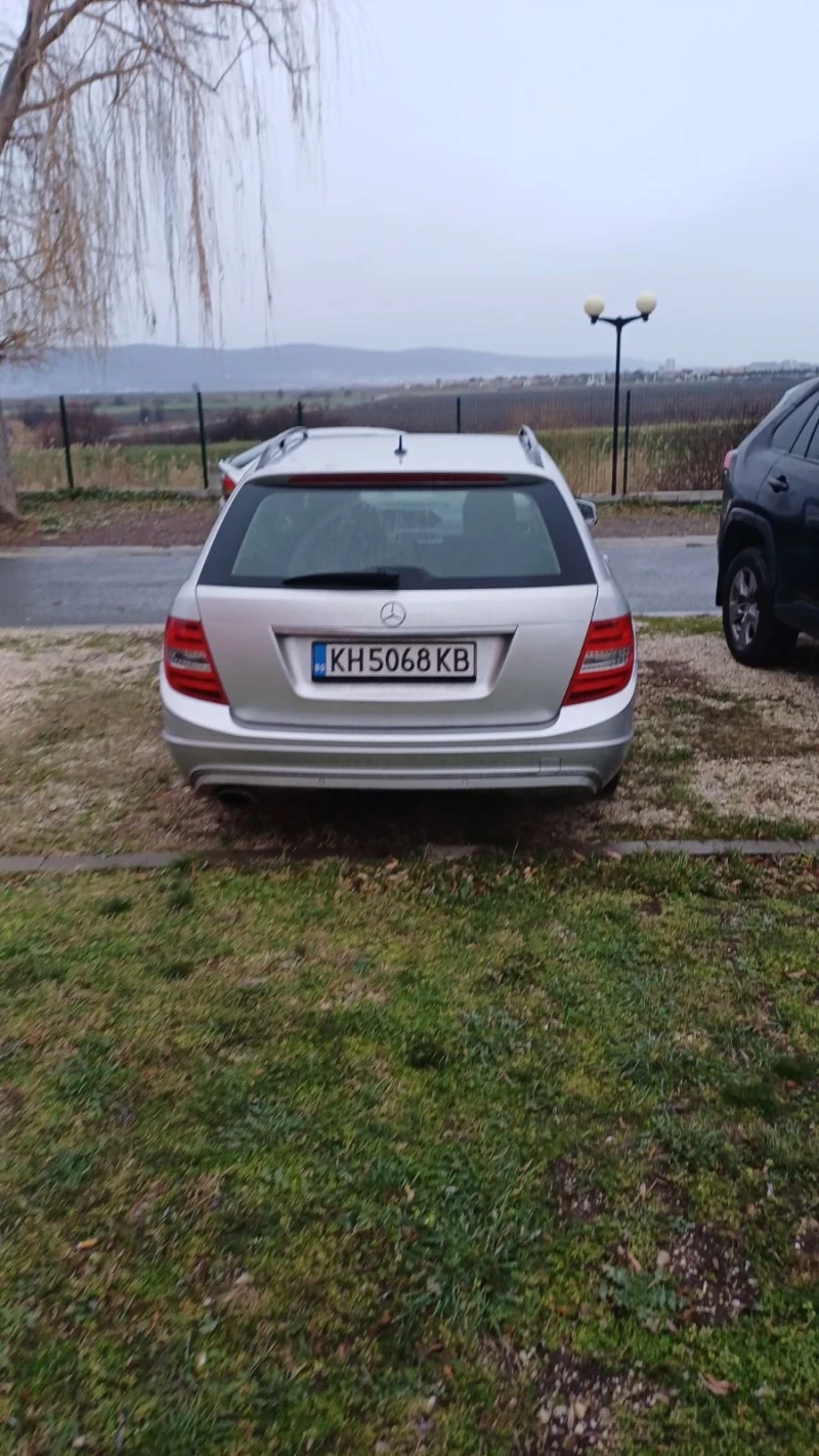 Mercedes-Benz C 220 2.2 CDI, снимка 3 - Автомобили и джипове - 53055340