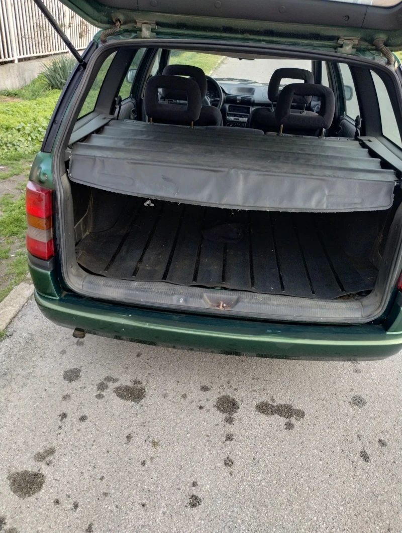 Opel Astra 1, 6 klima, снимка 6 - Автомобили и джипове - 53120330