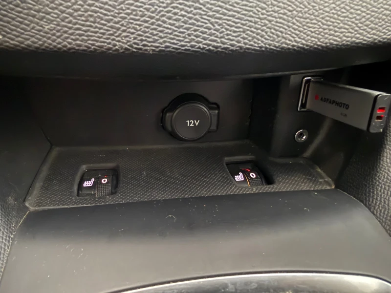 Peugeot 308, снимка 9 - Автомобили и джипове - 53324810