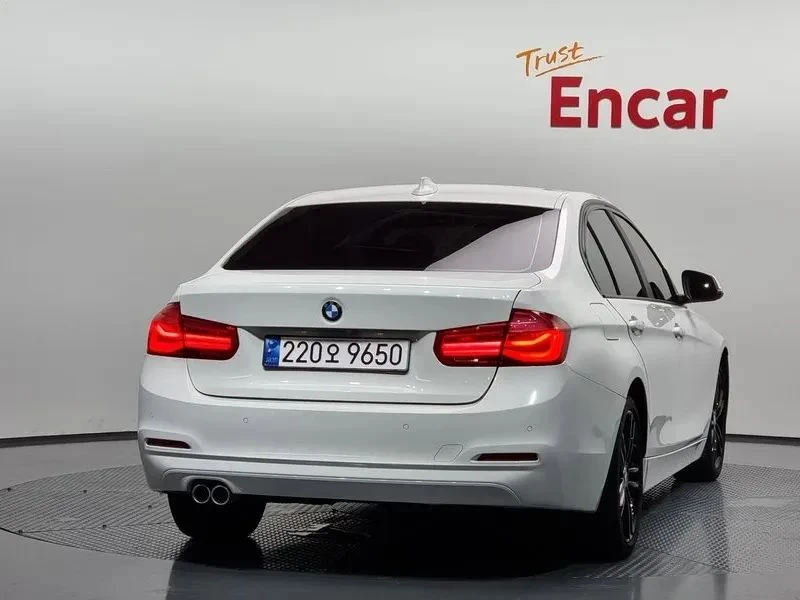 BMW 320, снимка 4 - Автомобили и джипове - 56690259
