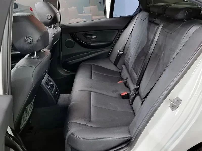 BMW 320, снимка 12 - Автомобили и джипове - 56690259