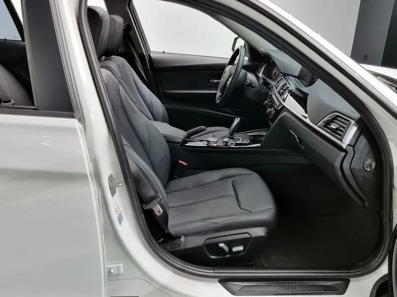BMW 320, снимка 10 - Автомобили и джипове - 56690259