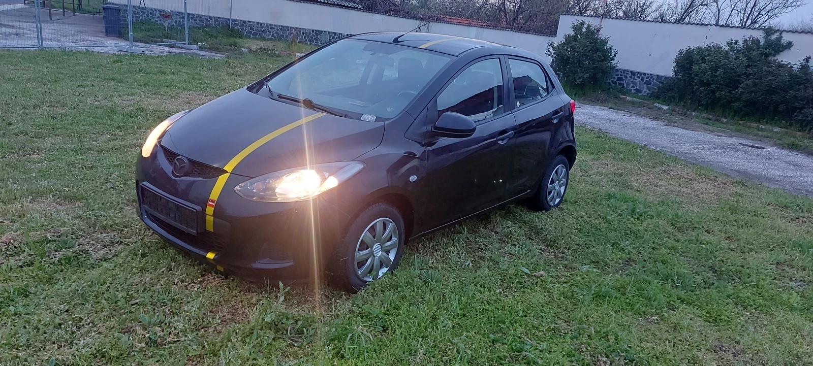 Mazda 2 1.4i - изображение 2