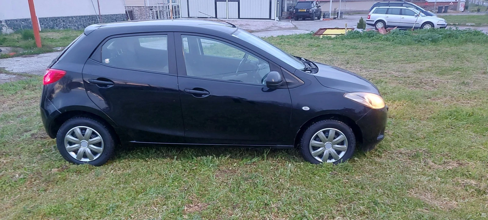 Mazda 2 1.4i - изображение 3
