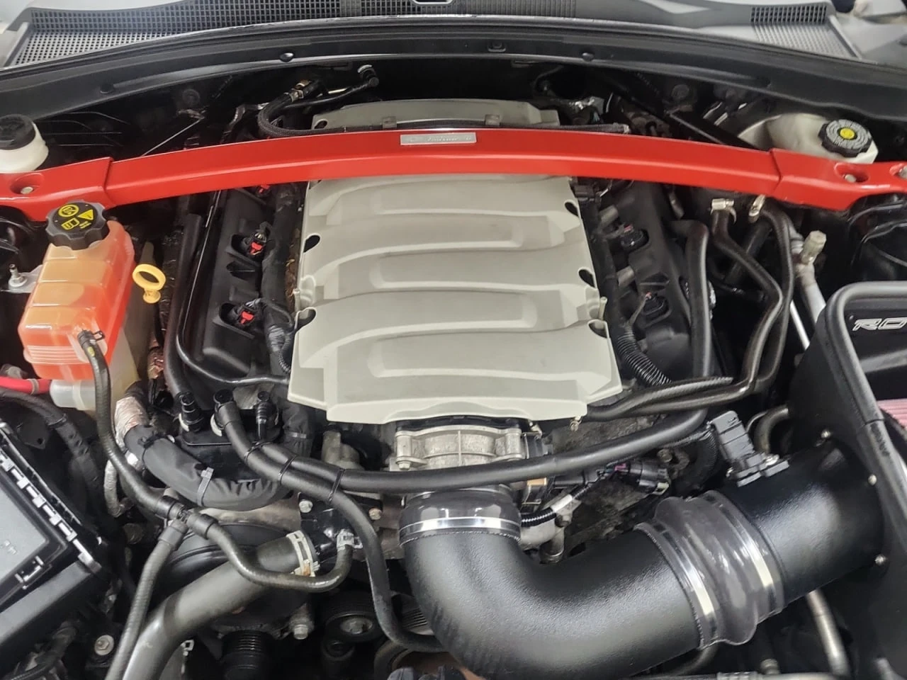 Chevrolet Camaro 2SS 6.2L 8cyl / Ръчна СК / CARFAX / Финансиране  - изображение 10