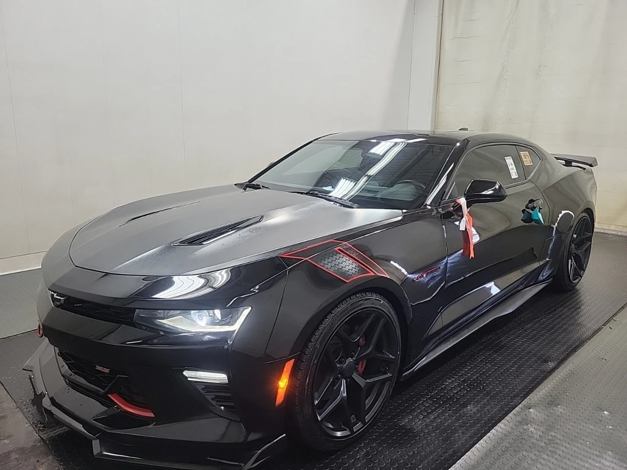 Chevrolet Camaro 2SS 6.2L 8cyl / Ръчна СК / CARFAX / Финансиране  - изображение 3