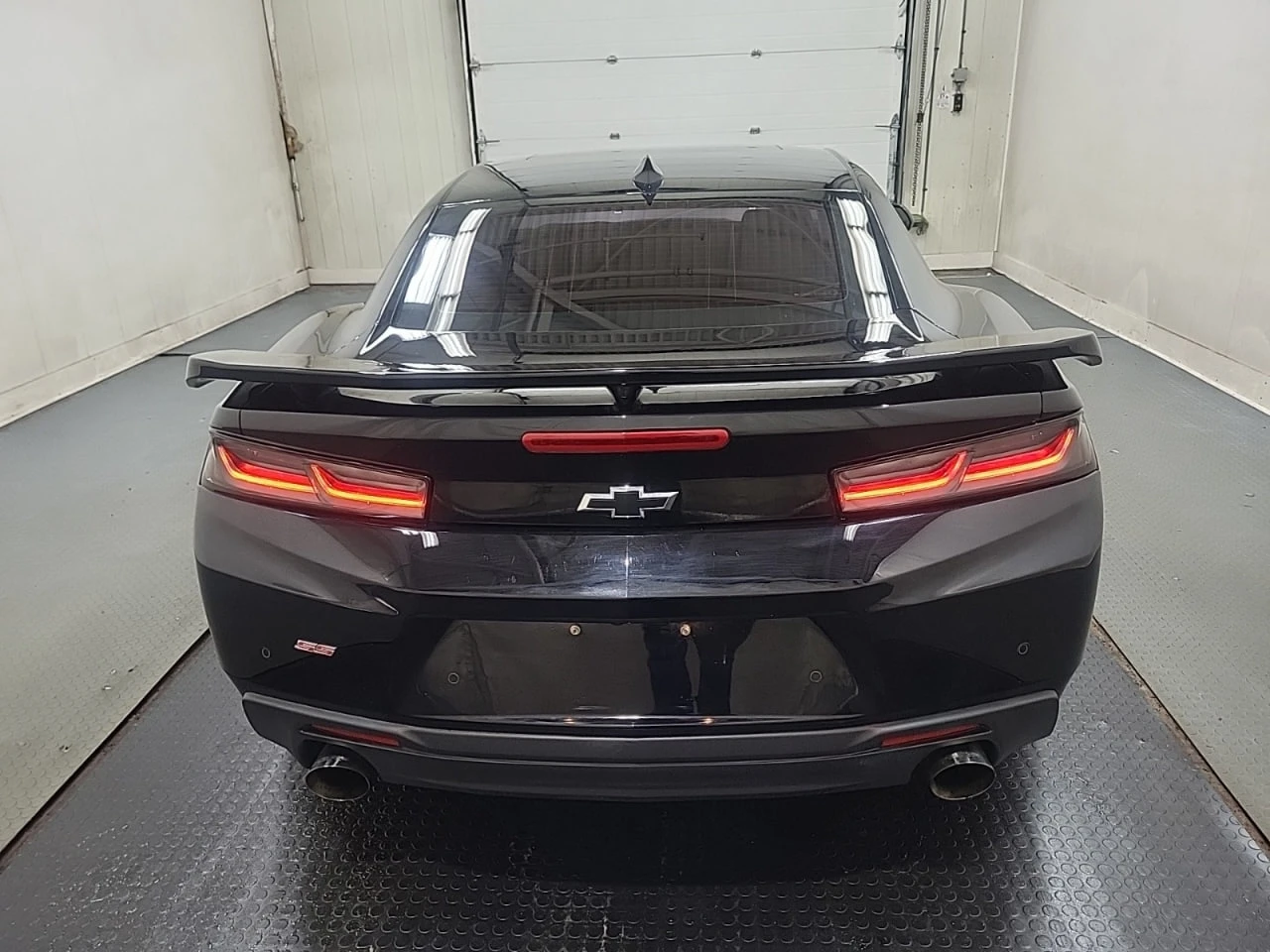 Chevrolet Camaro 2SS 6.2L 8cyl / Ръчна СК / CARFAX / Финансиране  - изображение 5
