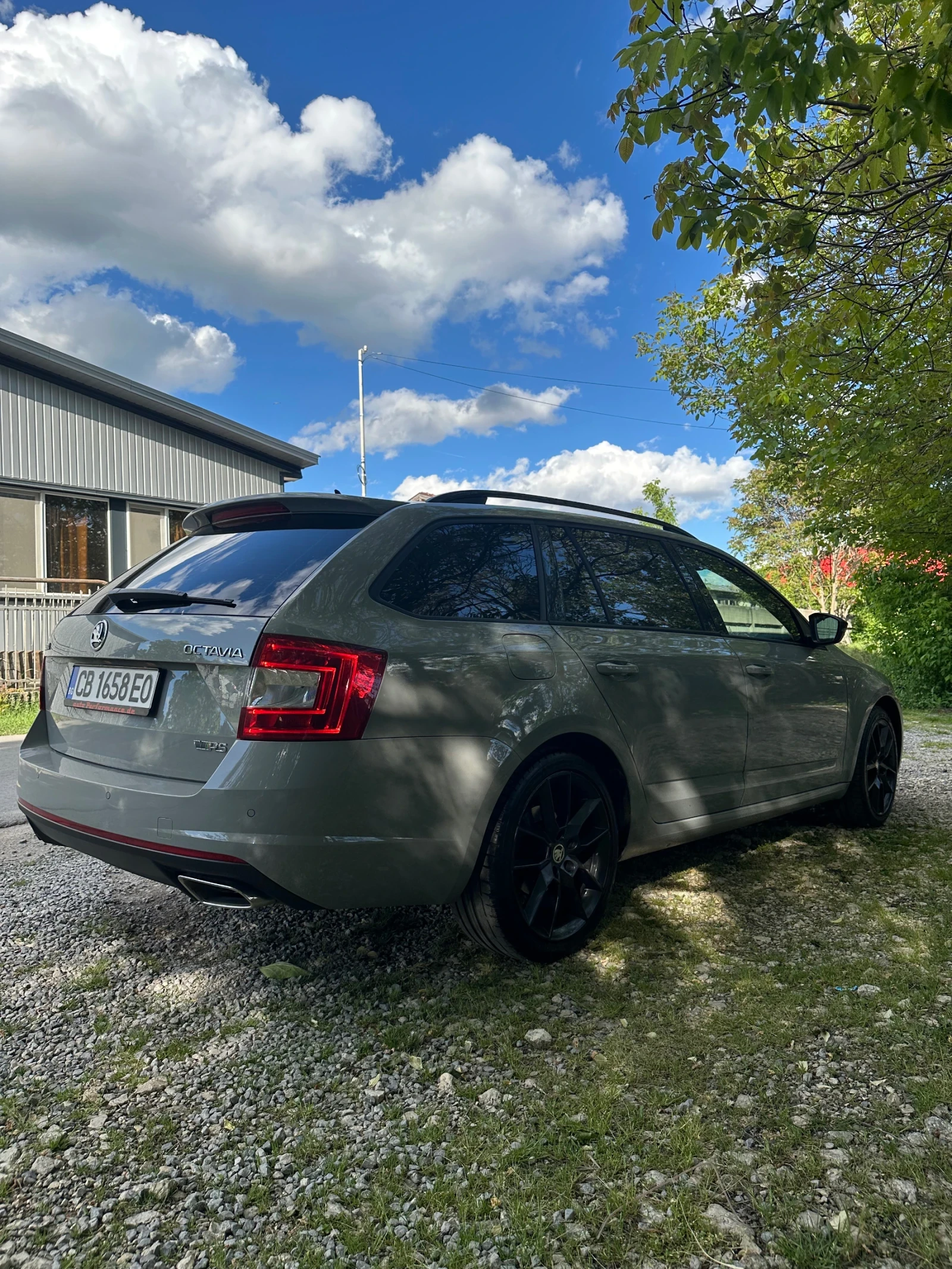 Skoda Octavia VRS 2.0 TDI - изображение 5