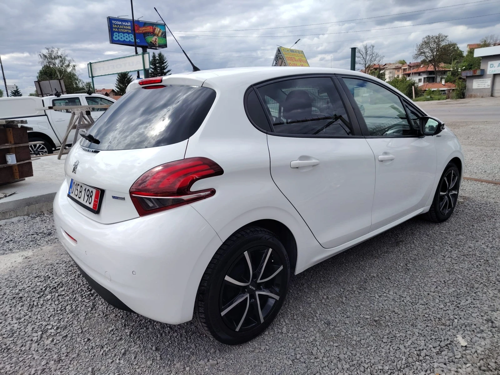 Peugeot 208 1, 2-style, Euro 6 - изображение 4