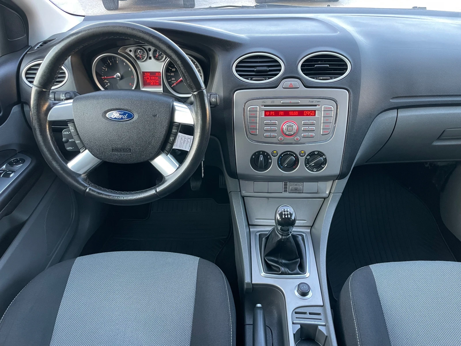 Ford Focus 1.6i 100к.с. FACE ГЕРМАНИЯ - изображение 10