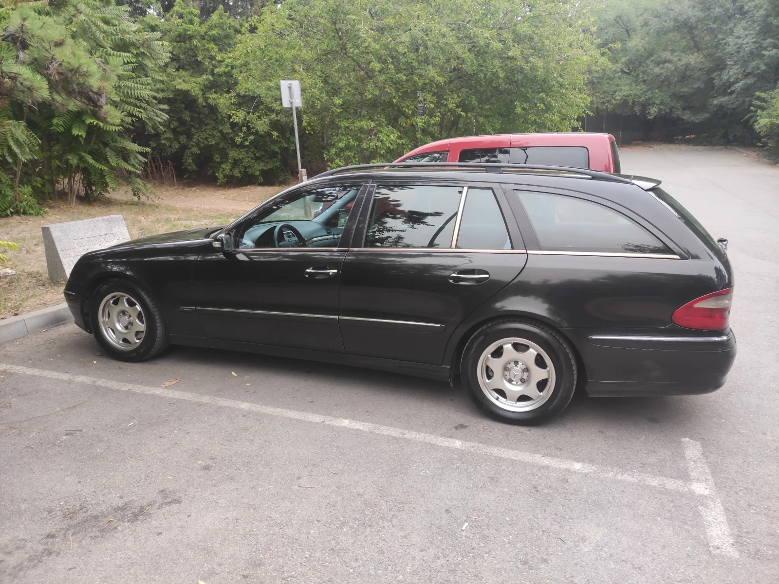 Mercedes-Benz E 320  - изображение 3