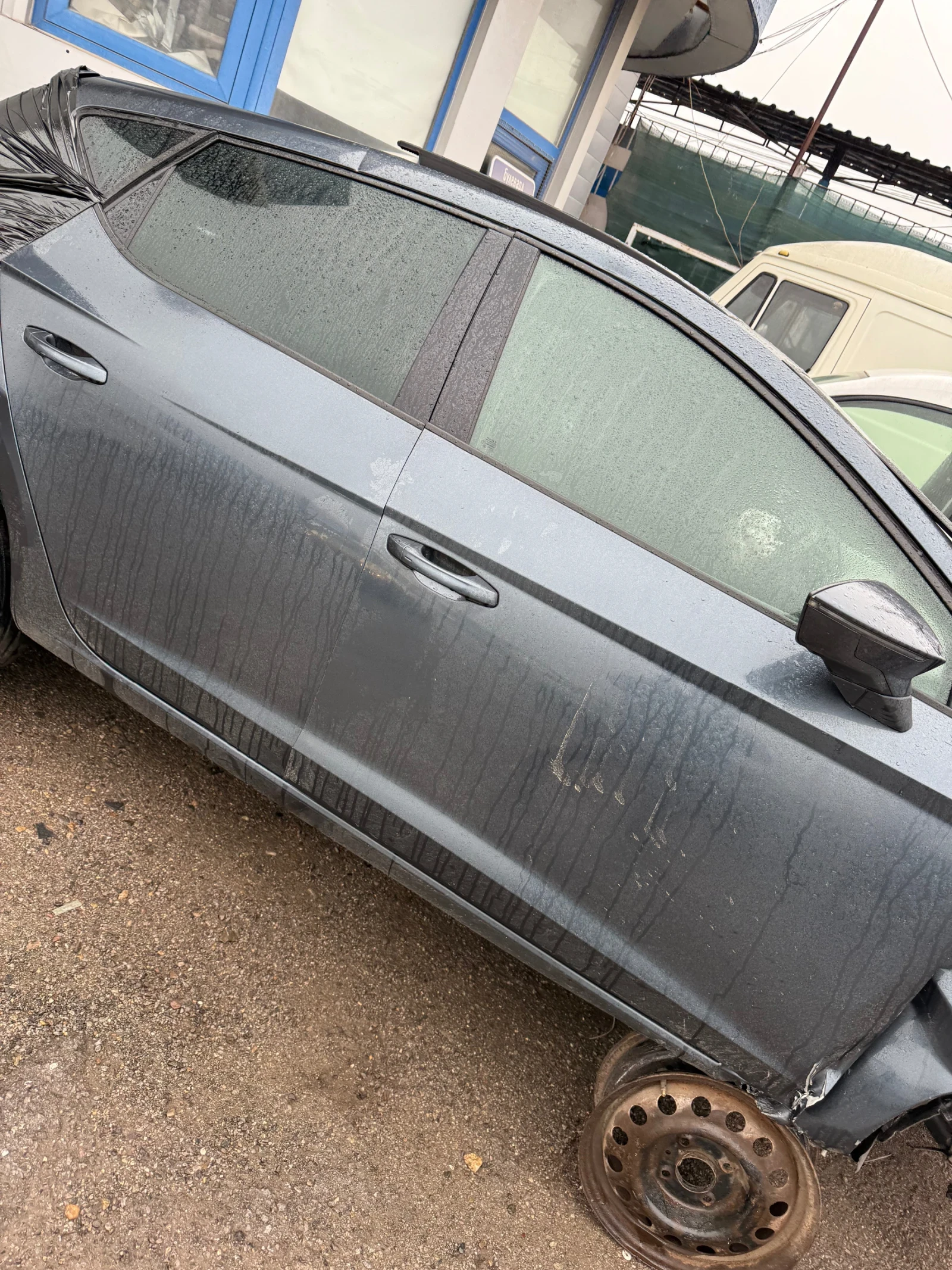 Seat Leon 1.5 tgi - изображение 2