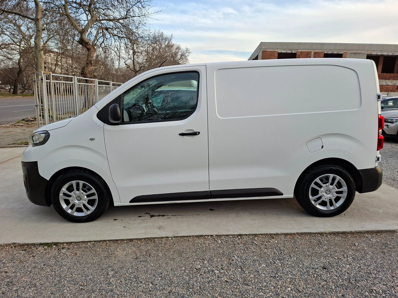 Peugeot Expert 1.6/90KS - изображение 4