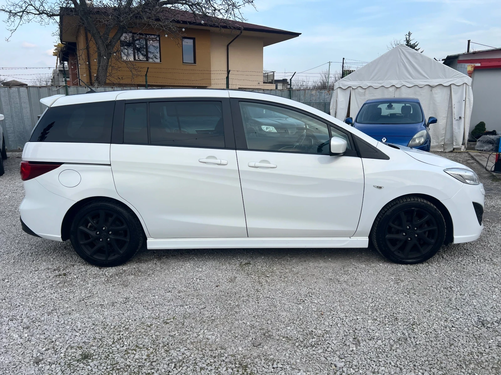 Mazda 5 facelift 2.0* КОЖА* ШВЕЙЦАРИЯ* 7 МЕСТЕН* , снимка 4 - Автомобили и джипове - 53889418