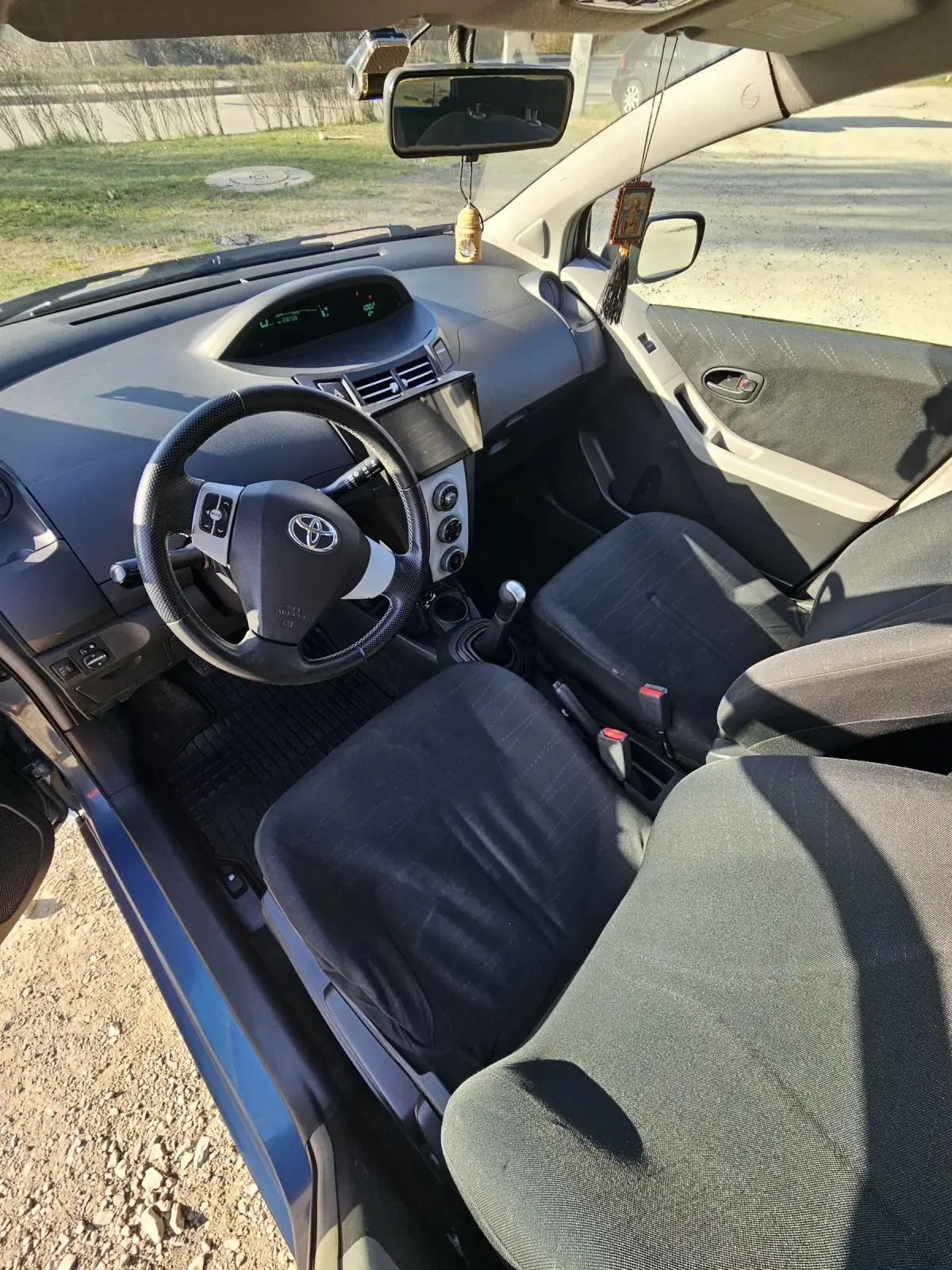 Toyota Yaris, снимка 7 - Автомобили и джипове - 53918141