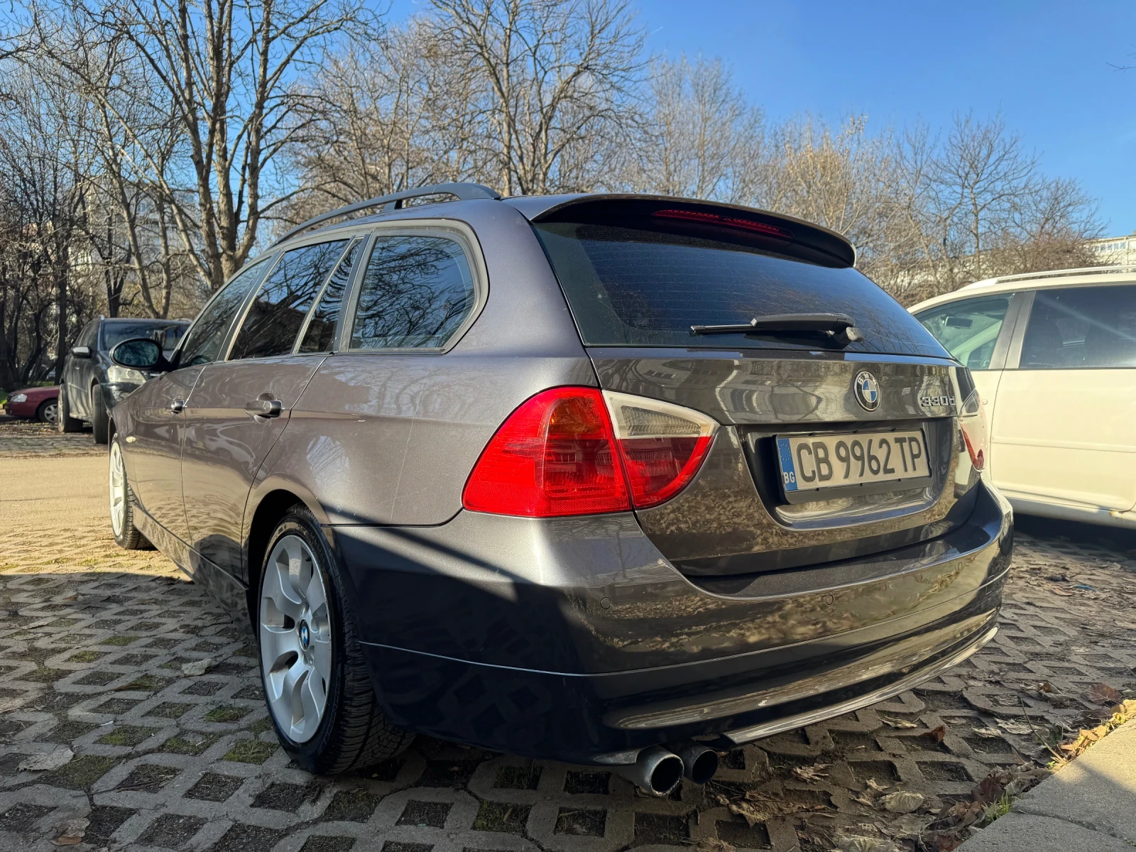 BMW 330, снимка 7 - Автомобили и джипове - 54322428