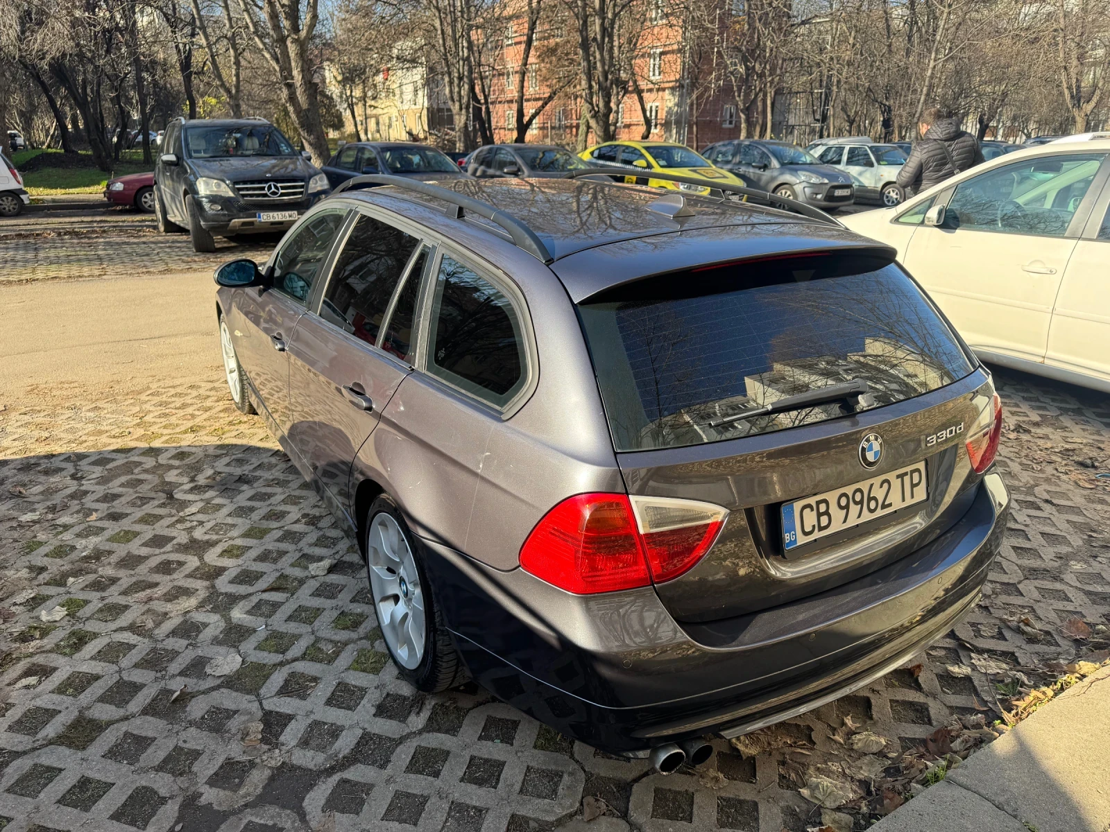 BMW 330, снимка 8 - Автомобили и джипове - 54322428