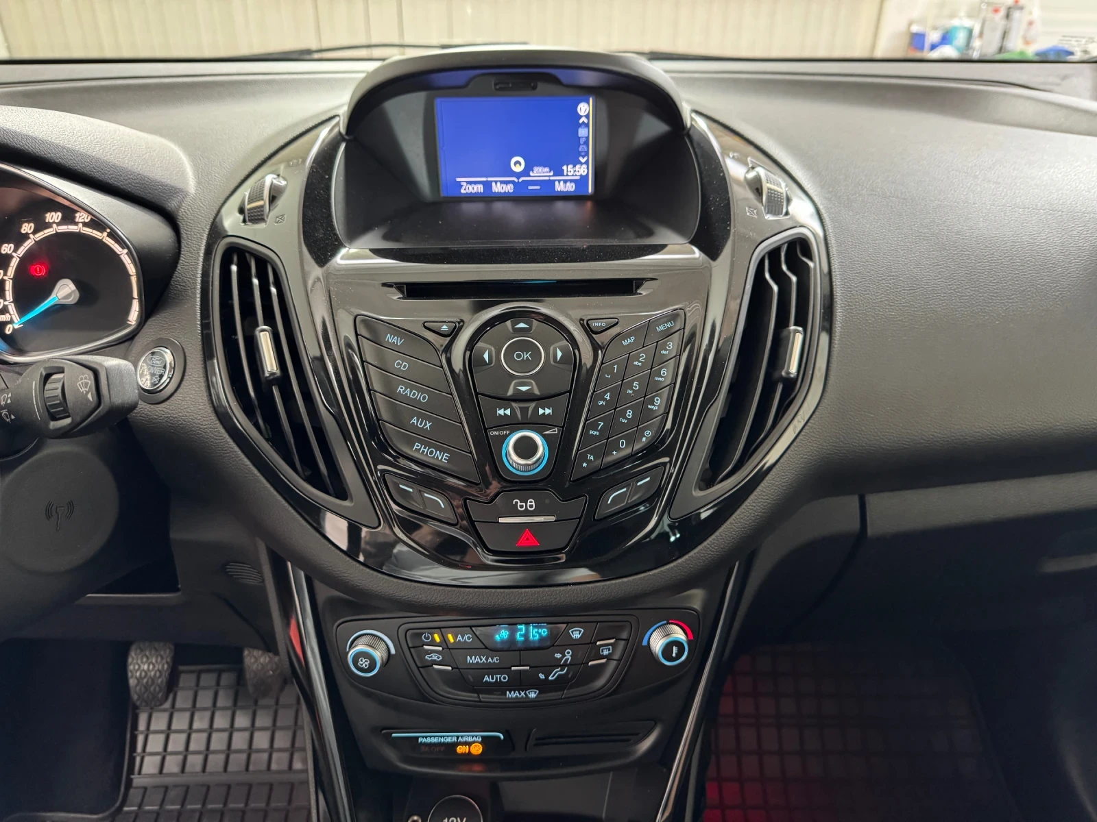 Ford B-Max 1.0 i - TITANIUM - KEYLESS, снимка 13 - Автомобили и джипове - 54448941