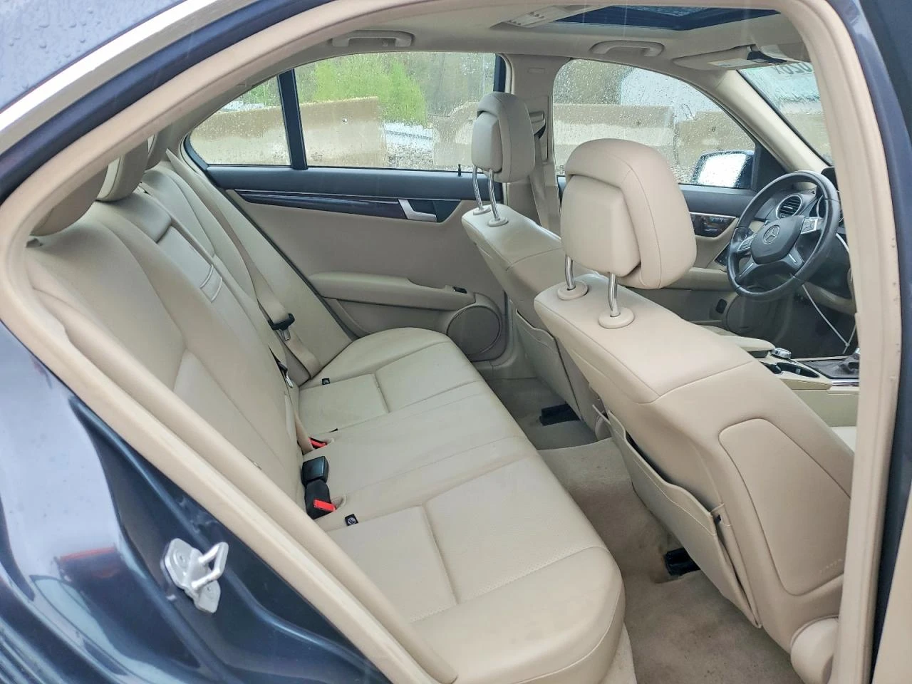Mercedes-Benz C 300 4MATIC, снимка 9 - Автомобили и джипове - 54614730