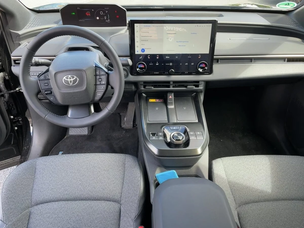 Toyota bZ4X Facelift Team player Matrix 360 ACC , снимка 9 - Автомобили и джипове - 55715589
