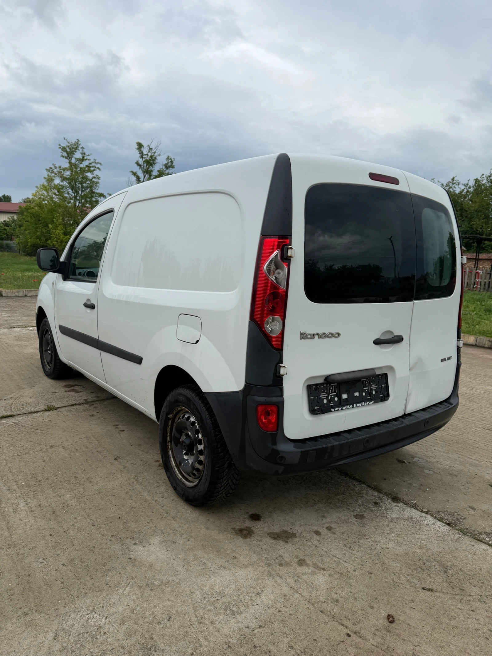 Renault Kangoo 1.5dci 90hp, снимка 4 - Автомобили и джипове - 54653170