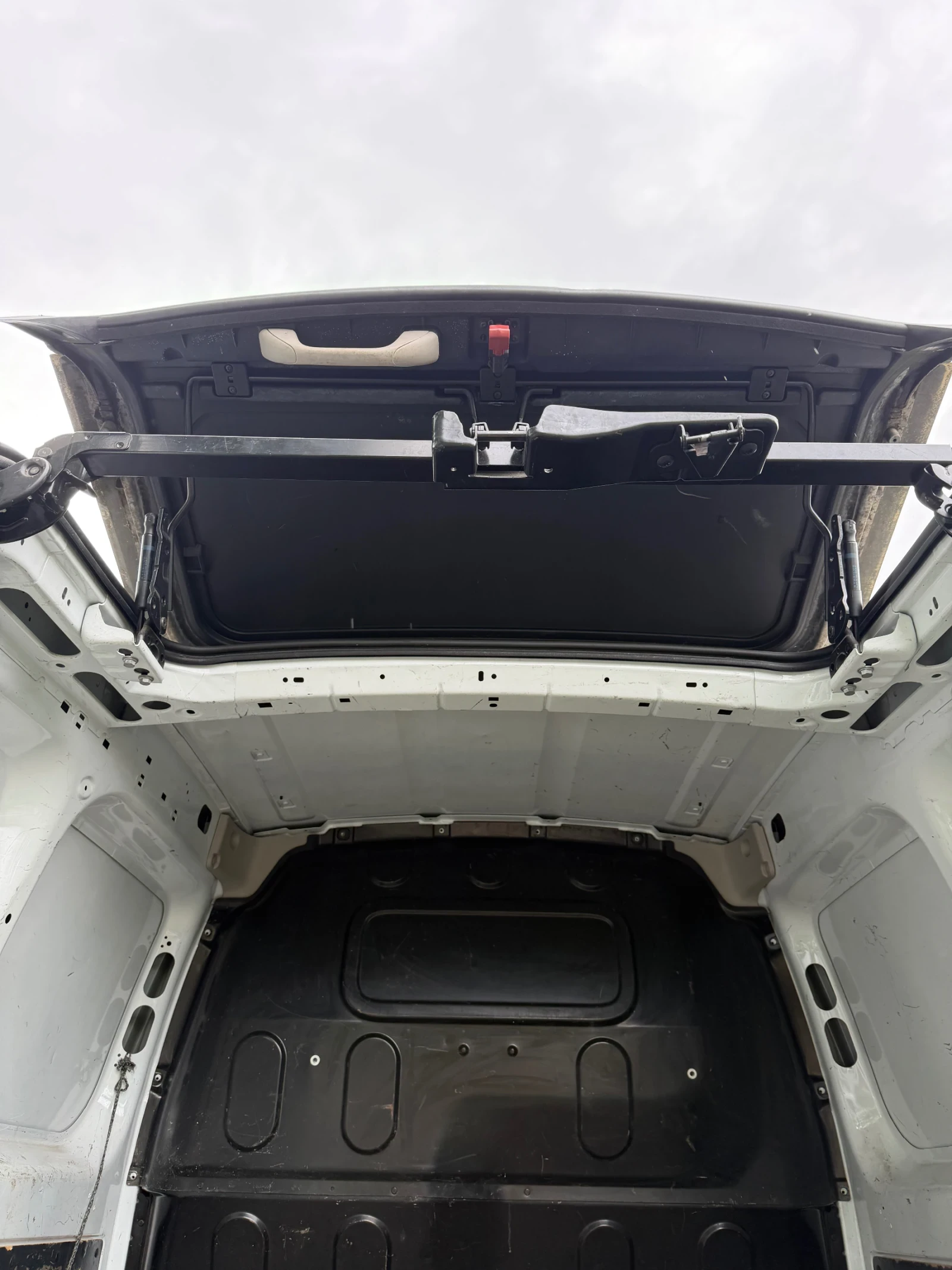 Renault Kangoo 1.5dci 90hp, снимка 8 - Автомобили и джипове - 54653170