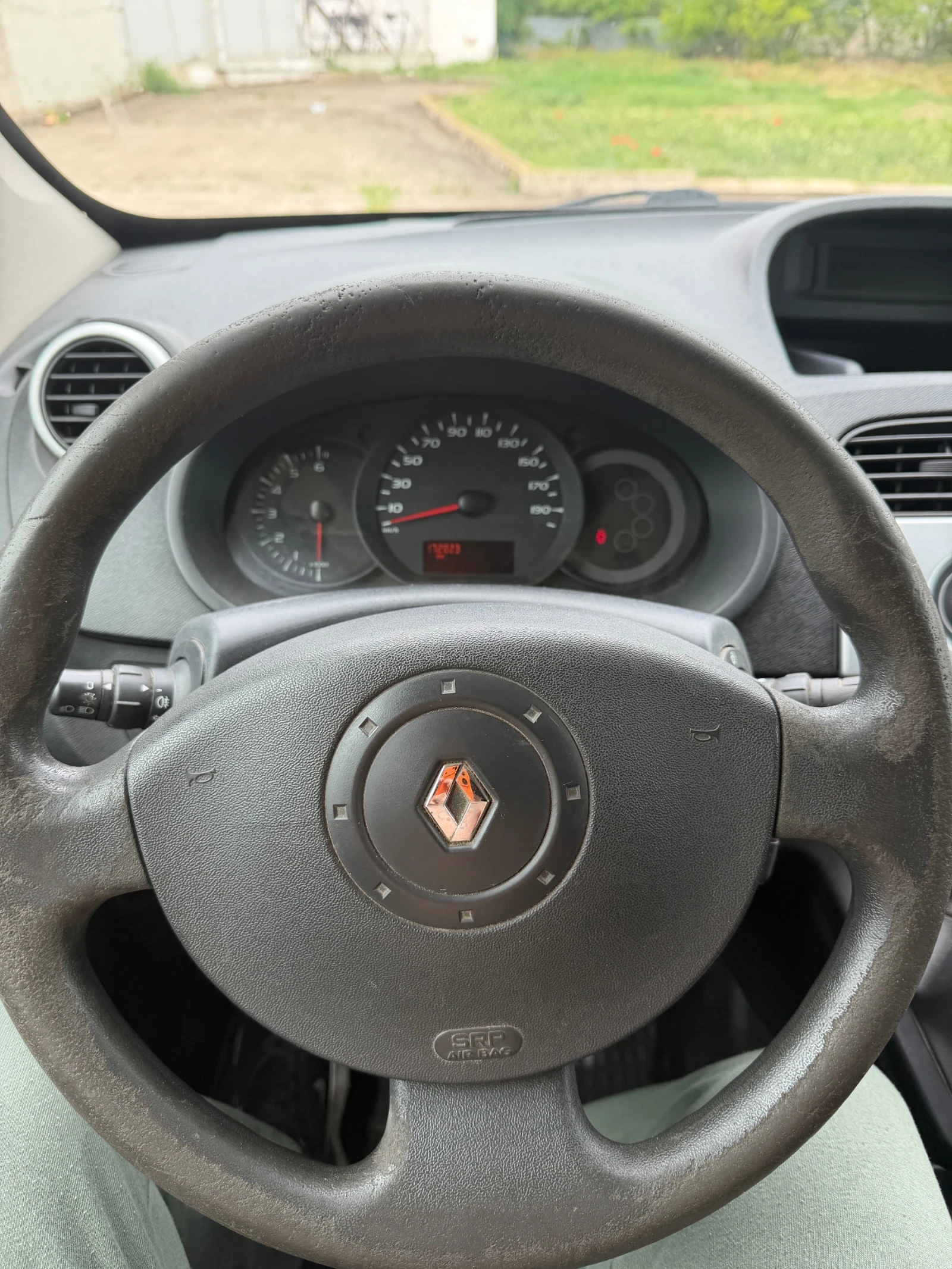 Renault Kangoo 1.5dci 90hp, снимка 11 - Автомобили и джипове - 54653170