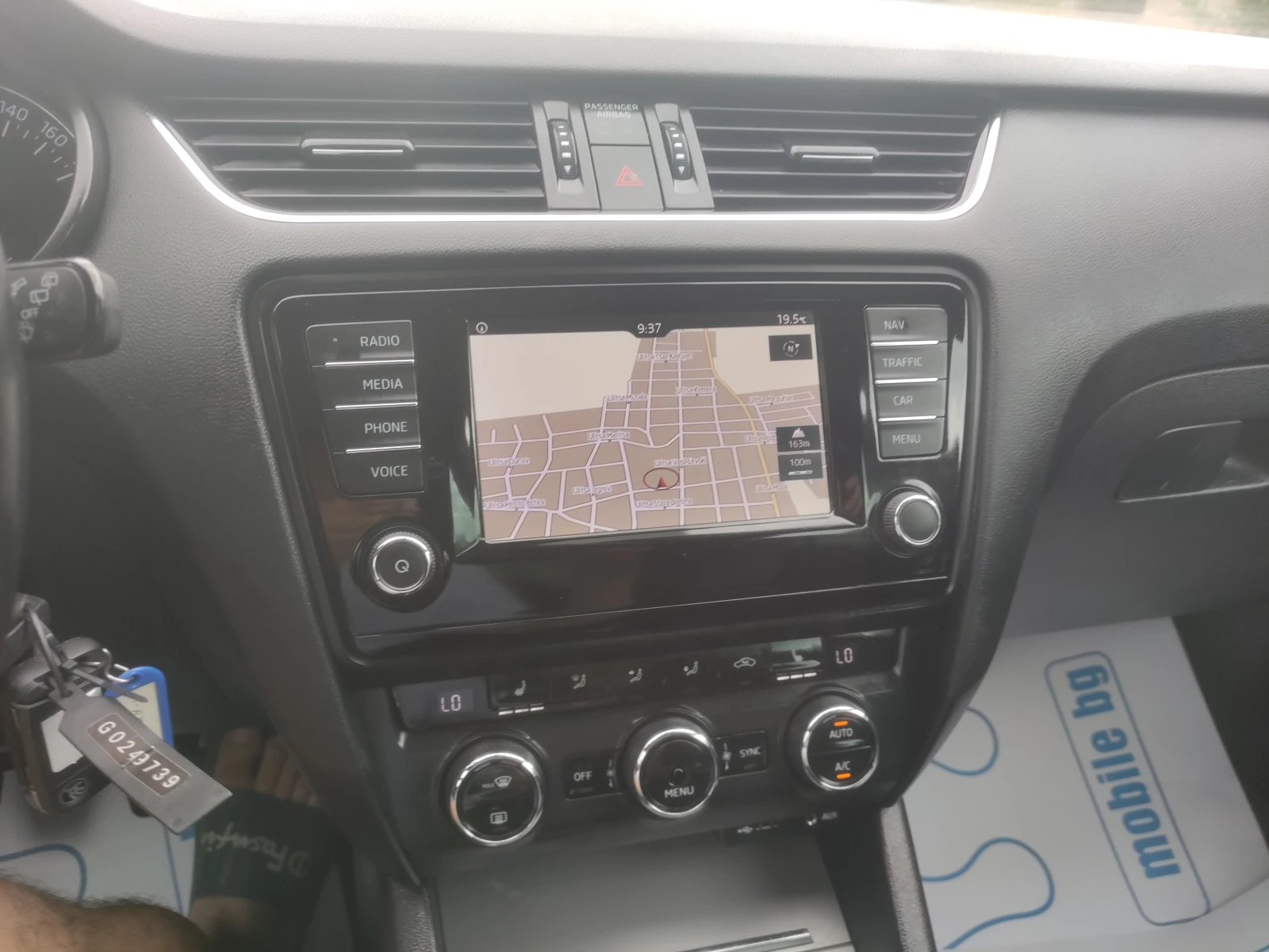Skoda Octavia 1.6tdi като нов164000км евро 6б. Фул екстри, снимка 11 - Автомобили и джипове - 54757638