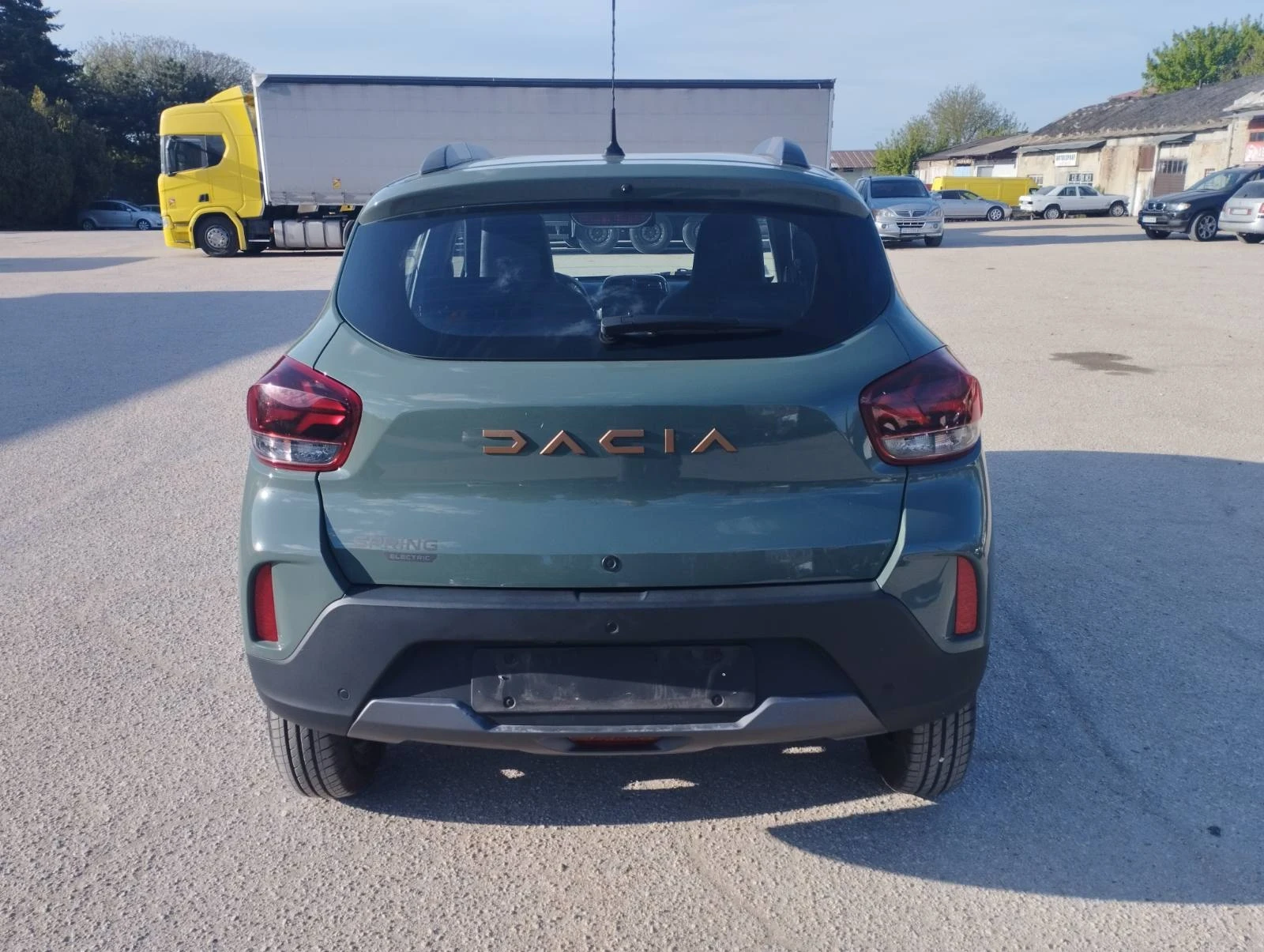 Dacia Spring, снимка 7 - Автомобили и джипове - 55395090