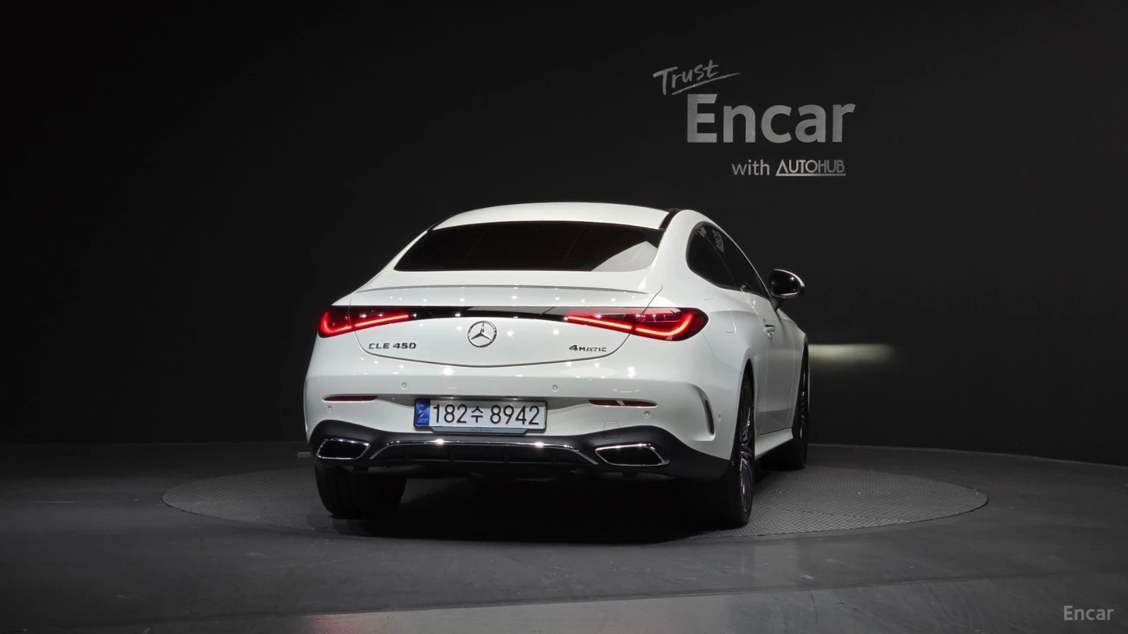 Mercedes-Benz CLE 450 4MATIC COUPE* 360* HUD* КОЖА* ОБДУХВ* НАВИ* , снимка 4 - Автомобили и джипове - 55479990