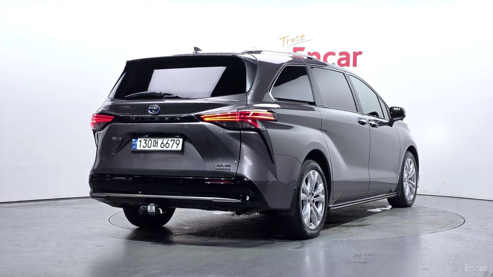 Toyota Sienna HYBRID* �������* ���������* 360* HUD* �������* TV* | Mobile.bg � ����������� 2